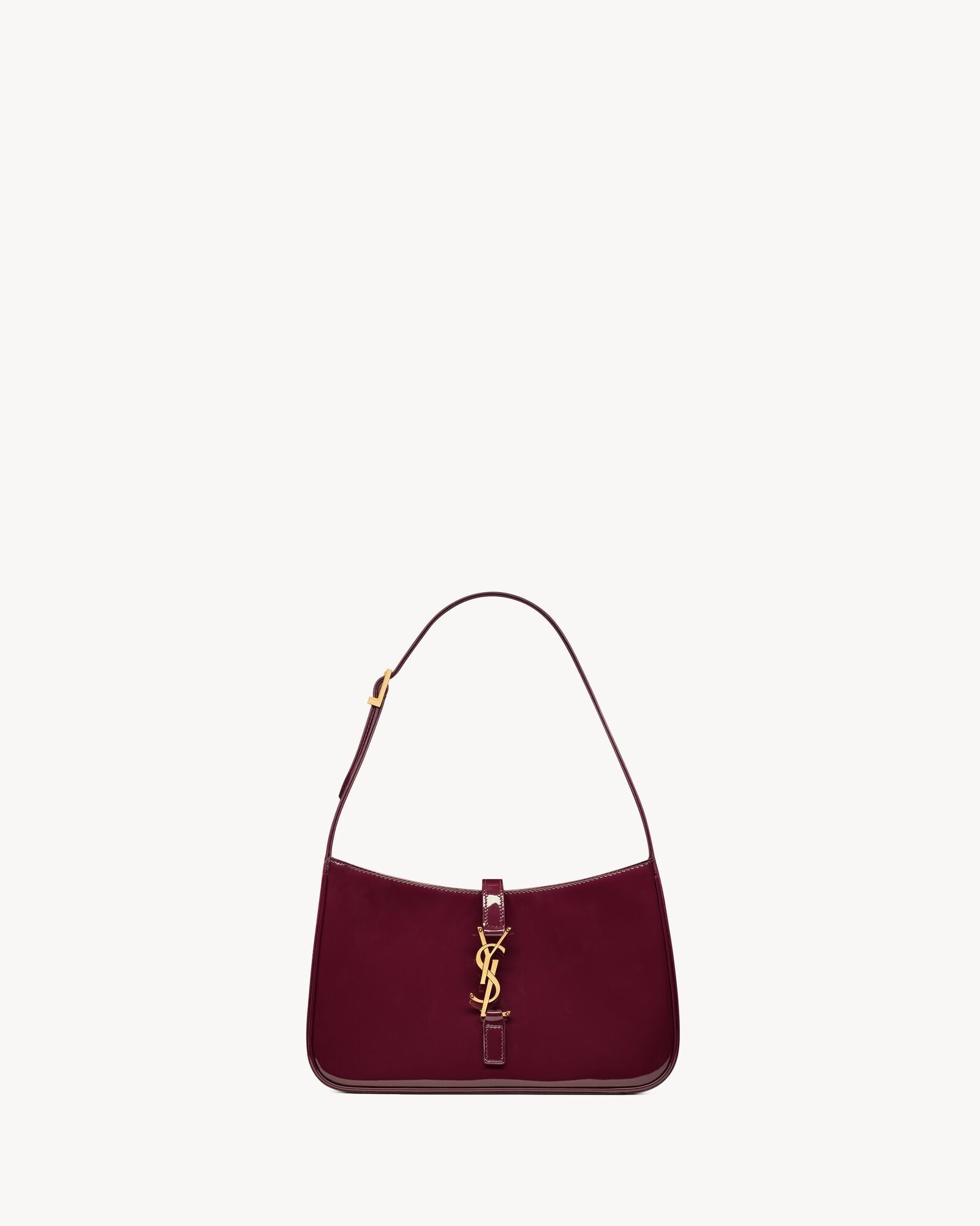LE 5 À 7 IN PATENT LEATHER
RED WINE