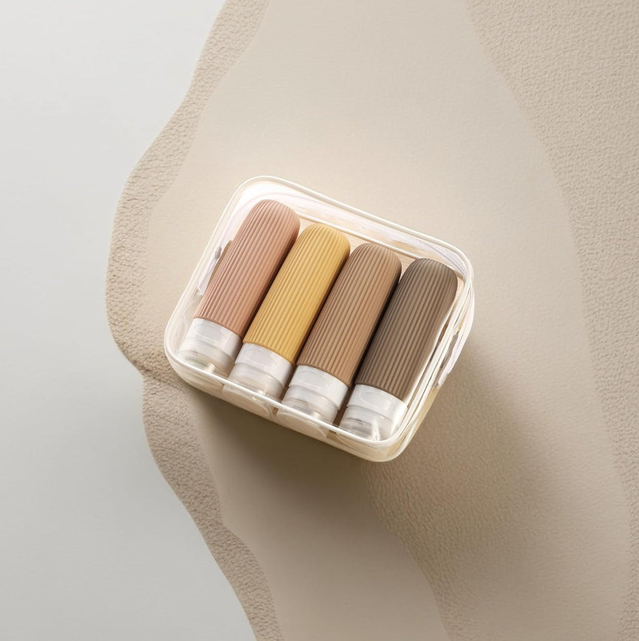 Travel toiletries set