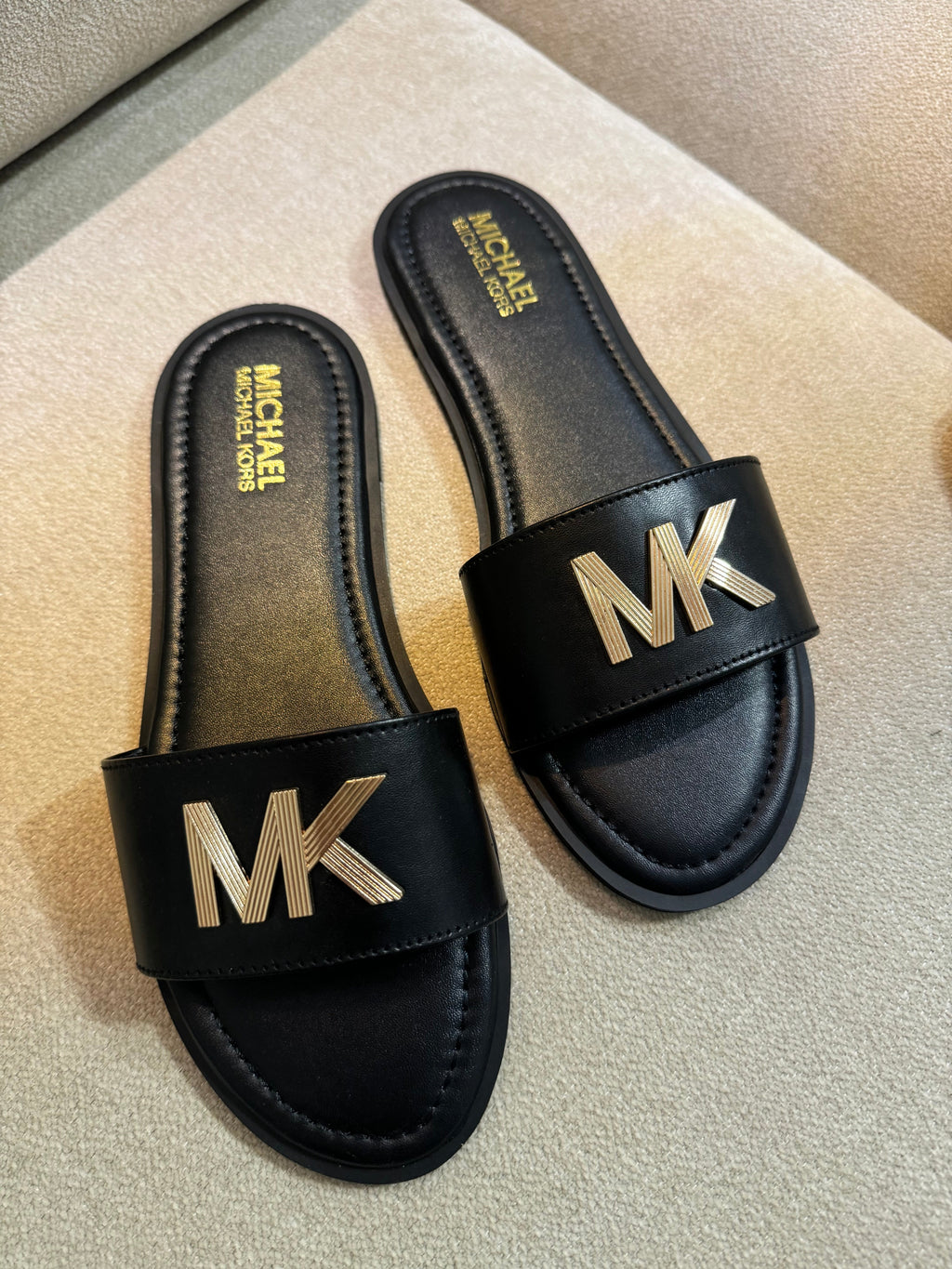 MK black slides