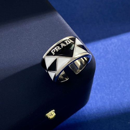 PRADA Ring