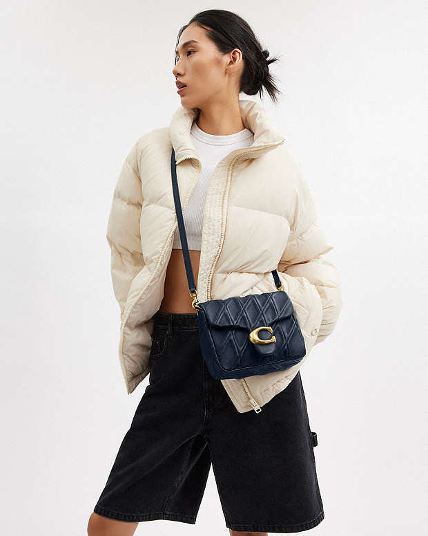 Times Square Tabby 20 Shoulder Bag With Quilting ( Dark Navy )