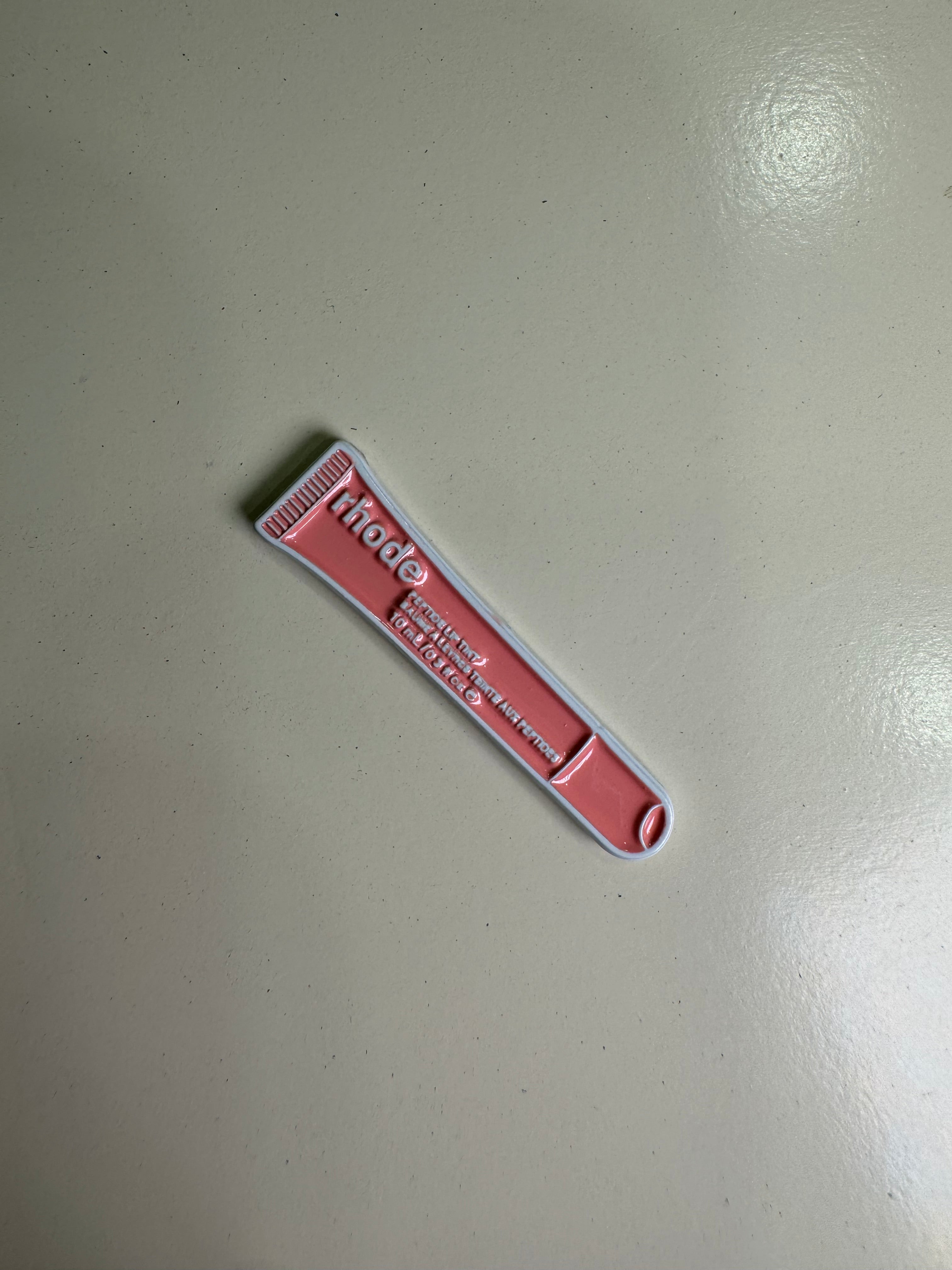 Rhode peptide lip