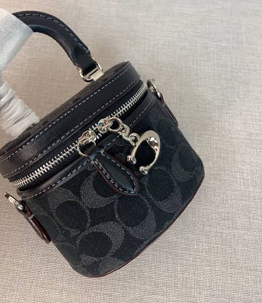 Coach trail black mini
