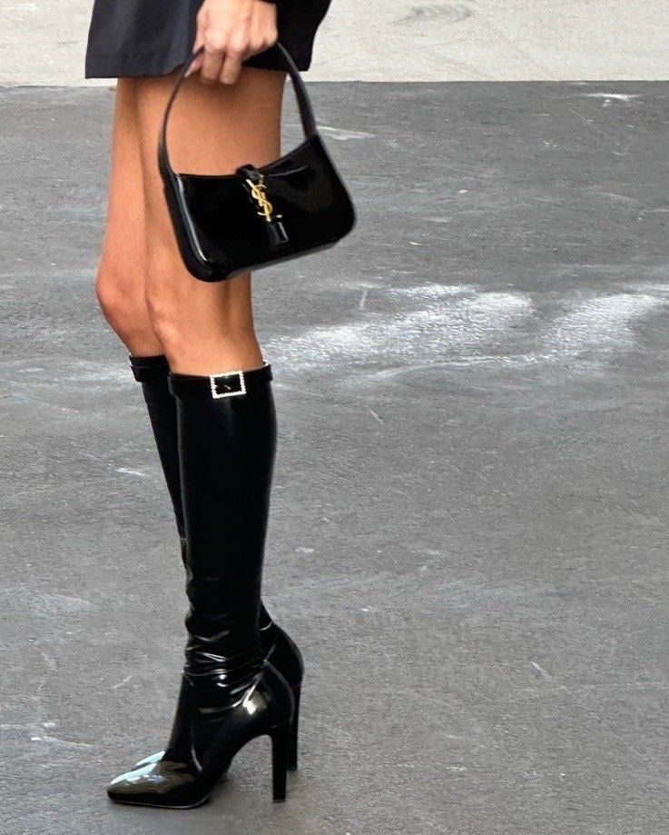 Ysl mini IN PATENT LEATHER
BLACK