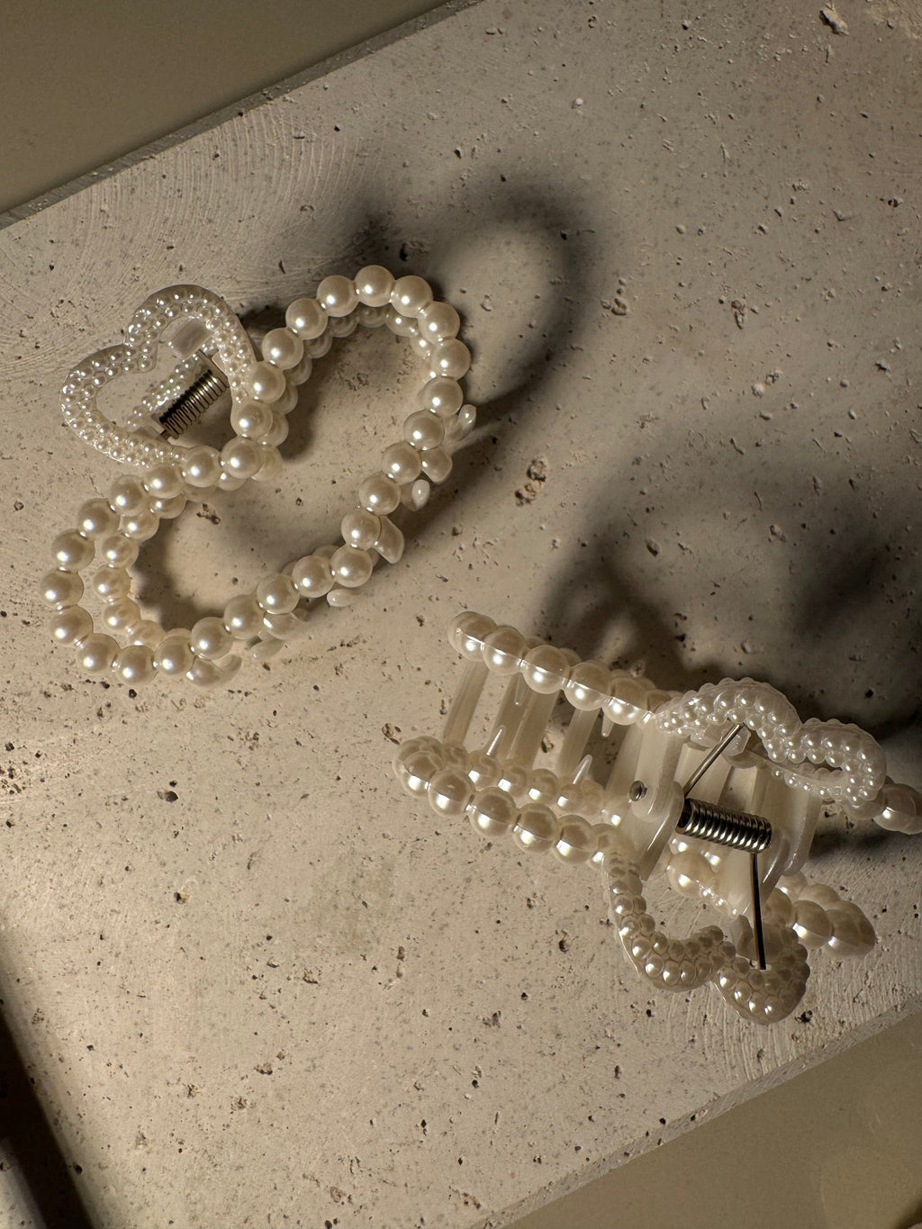 Pearl heart claw