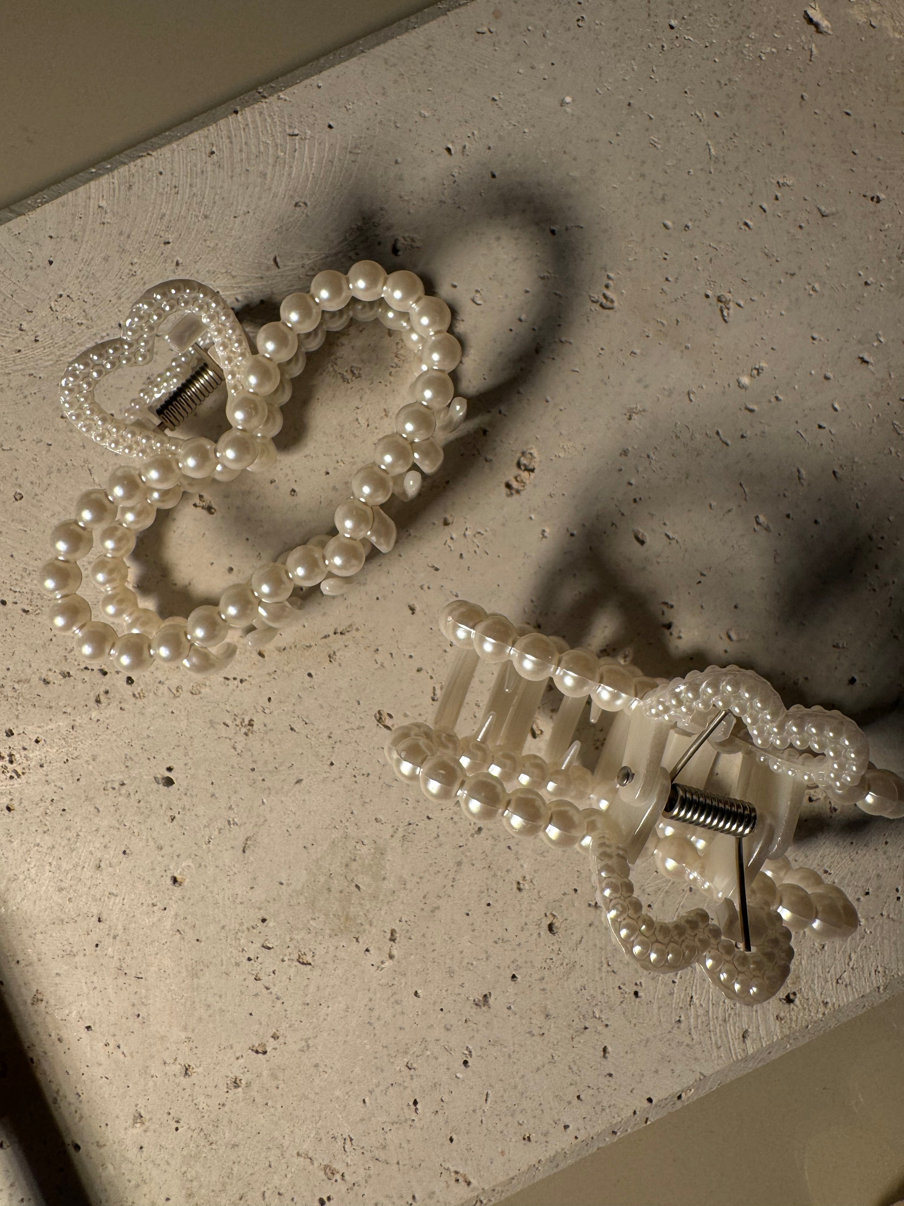 Pearl heart claw