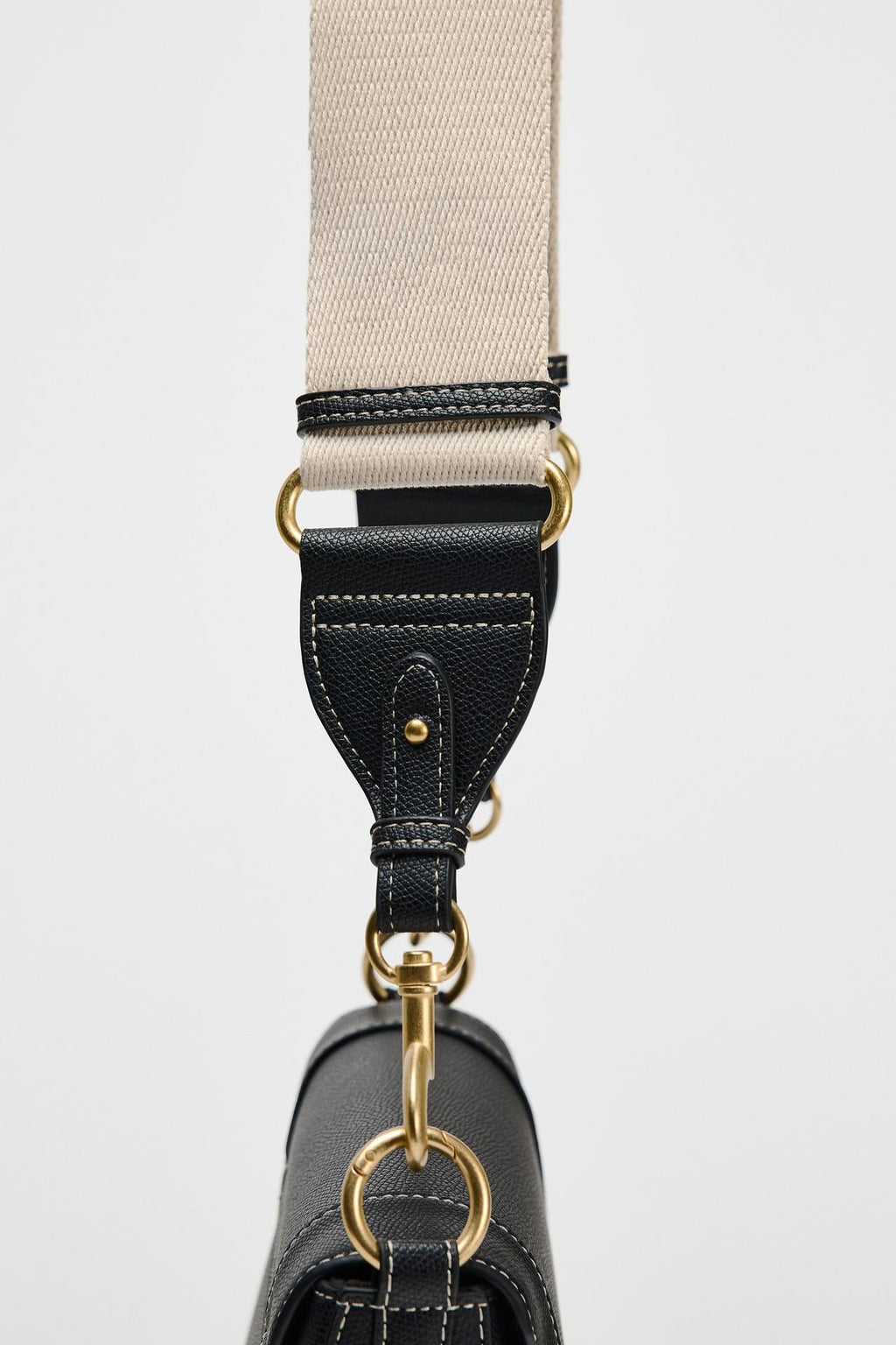 ZARA CANVAS STITCHED CROSSBODY BAG  Black