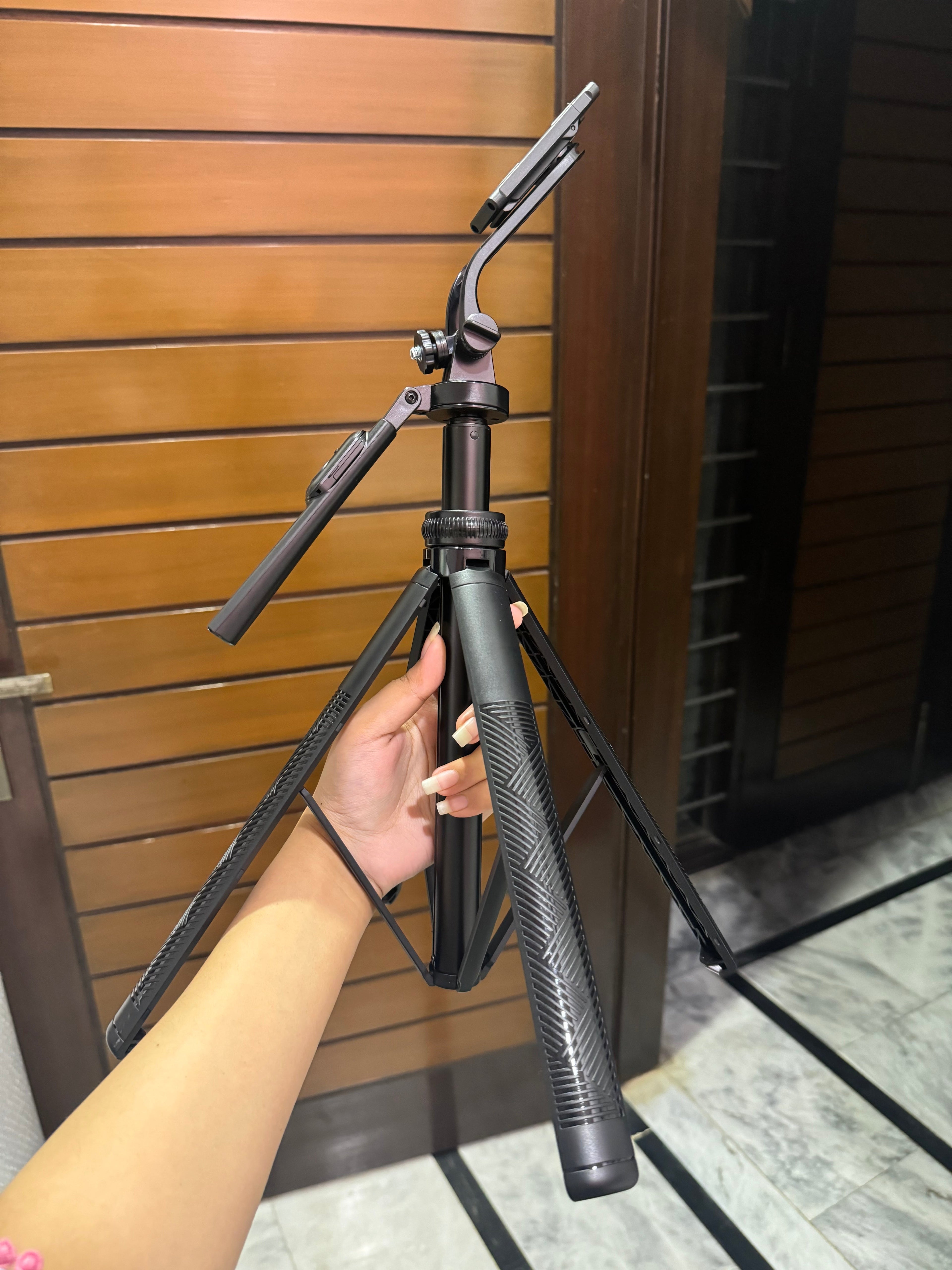Multi Functinal Quadrapod C18