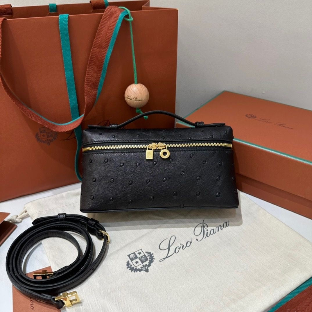 Extra Pocket L19
Ostrich Leather