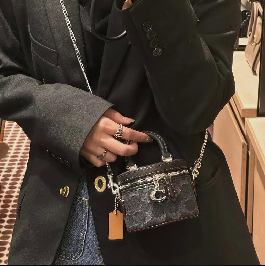 Coach trail black mini