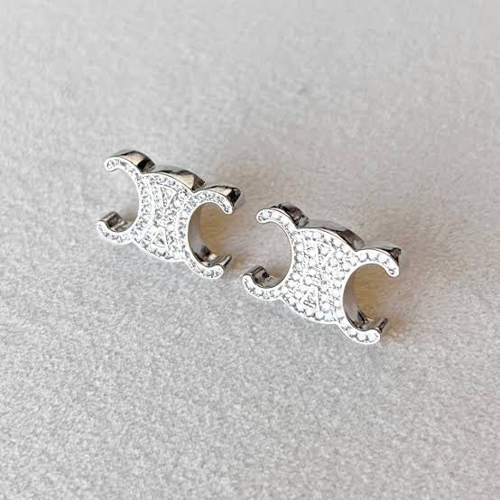 TRIOMPHE RHINESTONE STUDS IN STRASS AND BRASS WITH RHODIUM FINISH