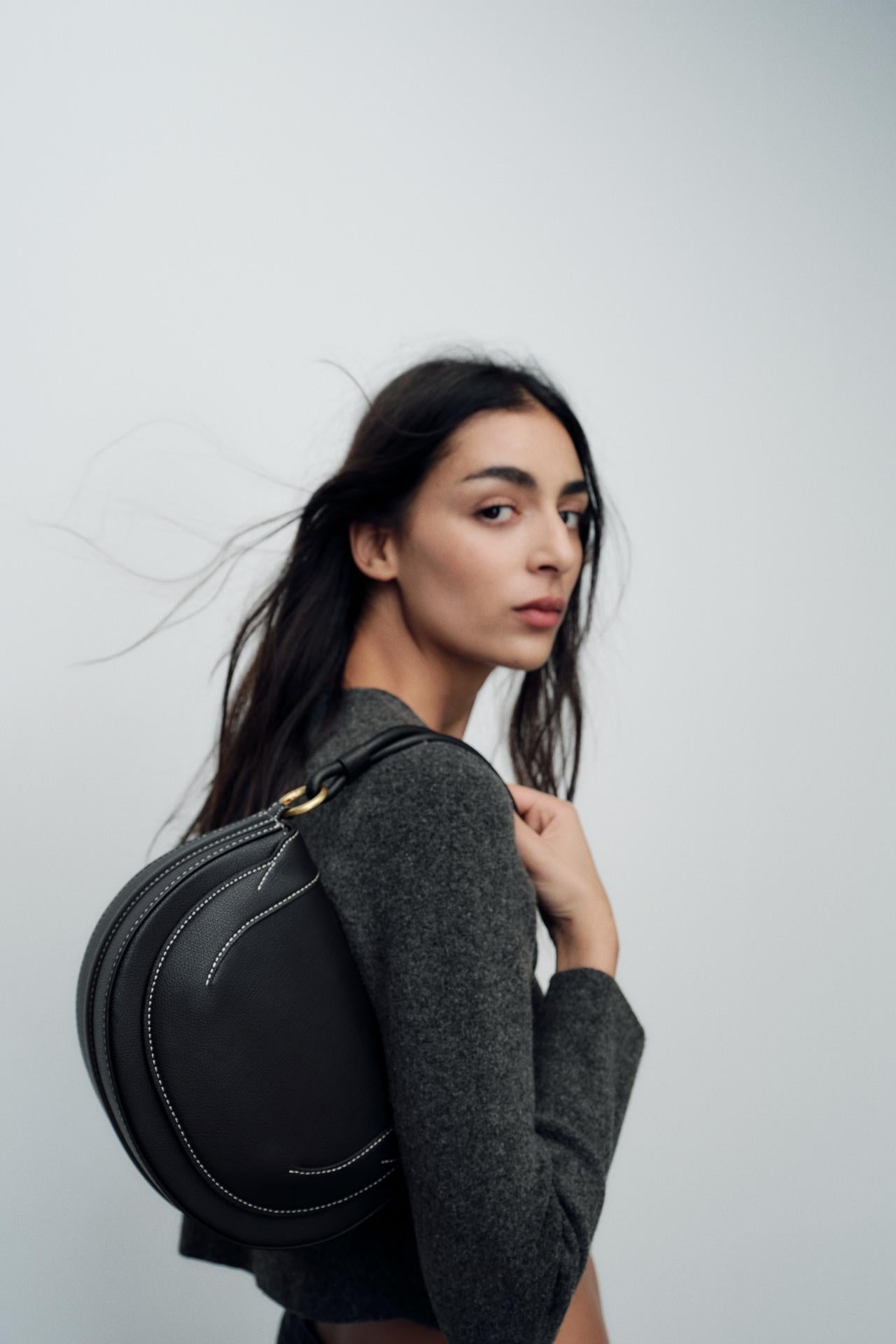ZARA CANVAS STITCHED CROSSBODY BAG  Black