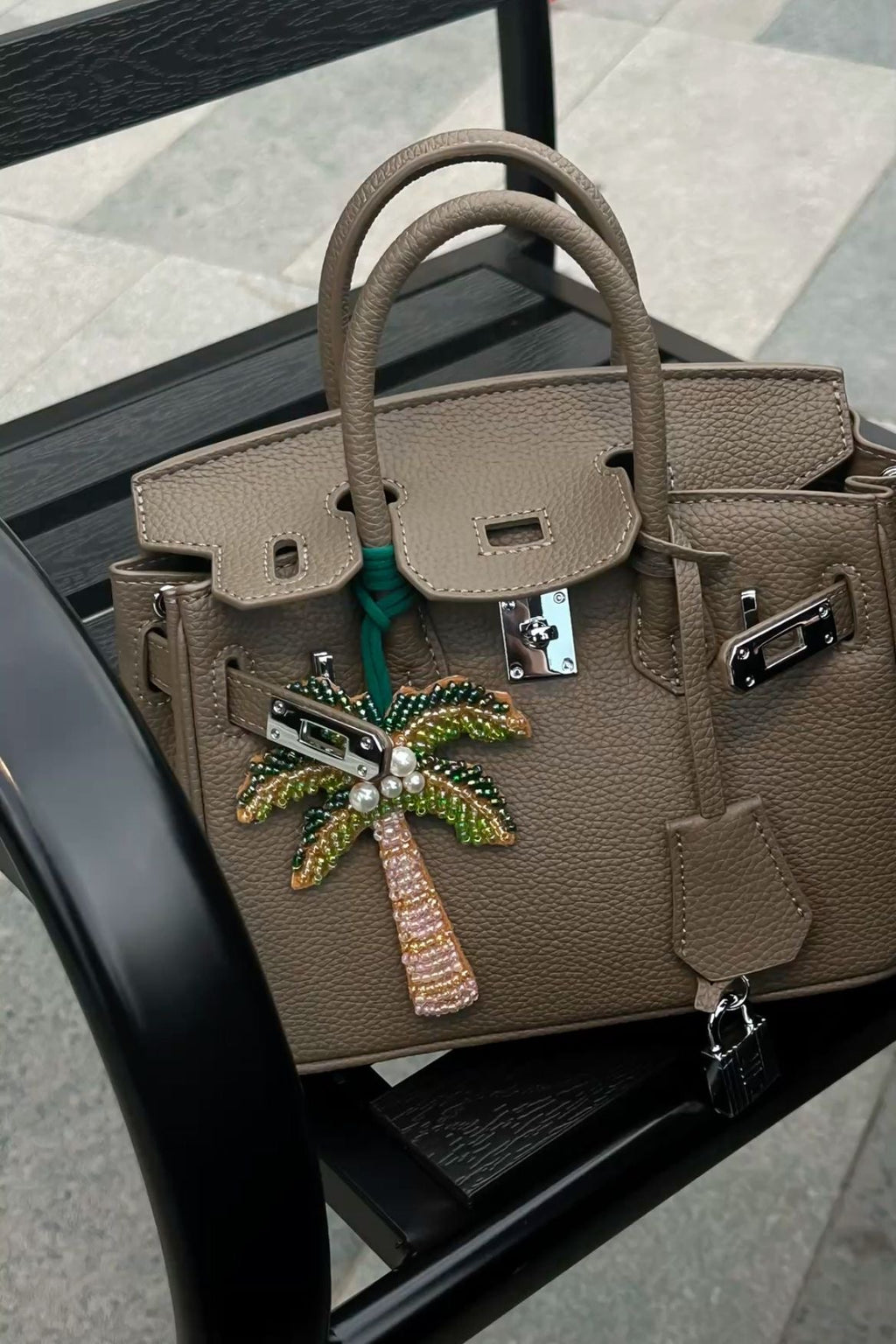 🌴 bag charm