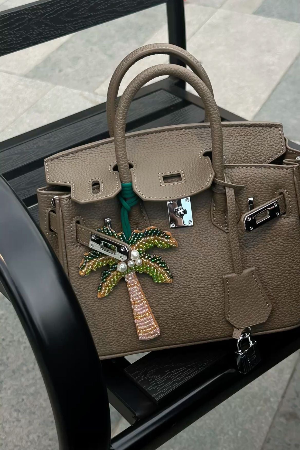 🌴 bag charm