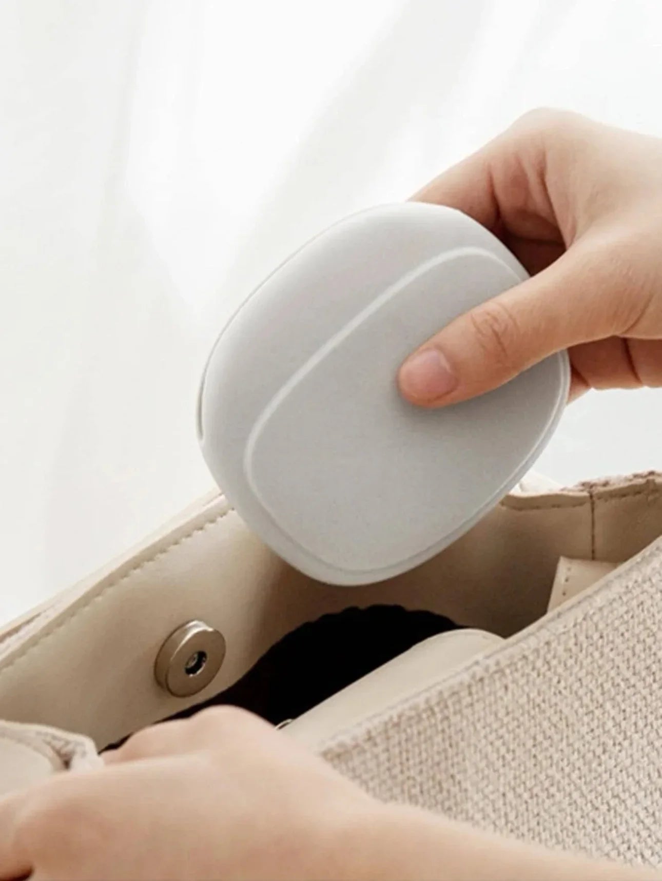 Mini storage silicone pouch